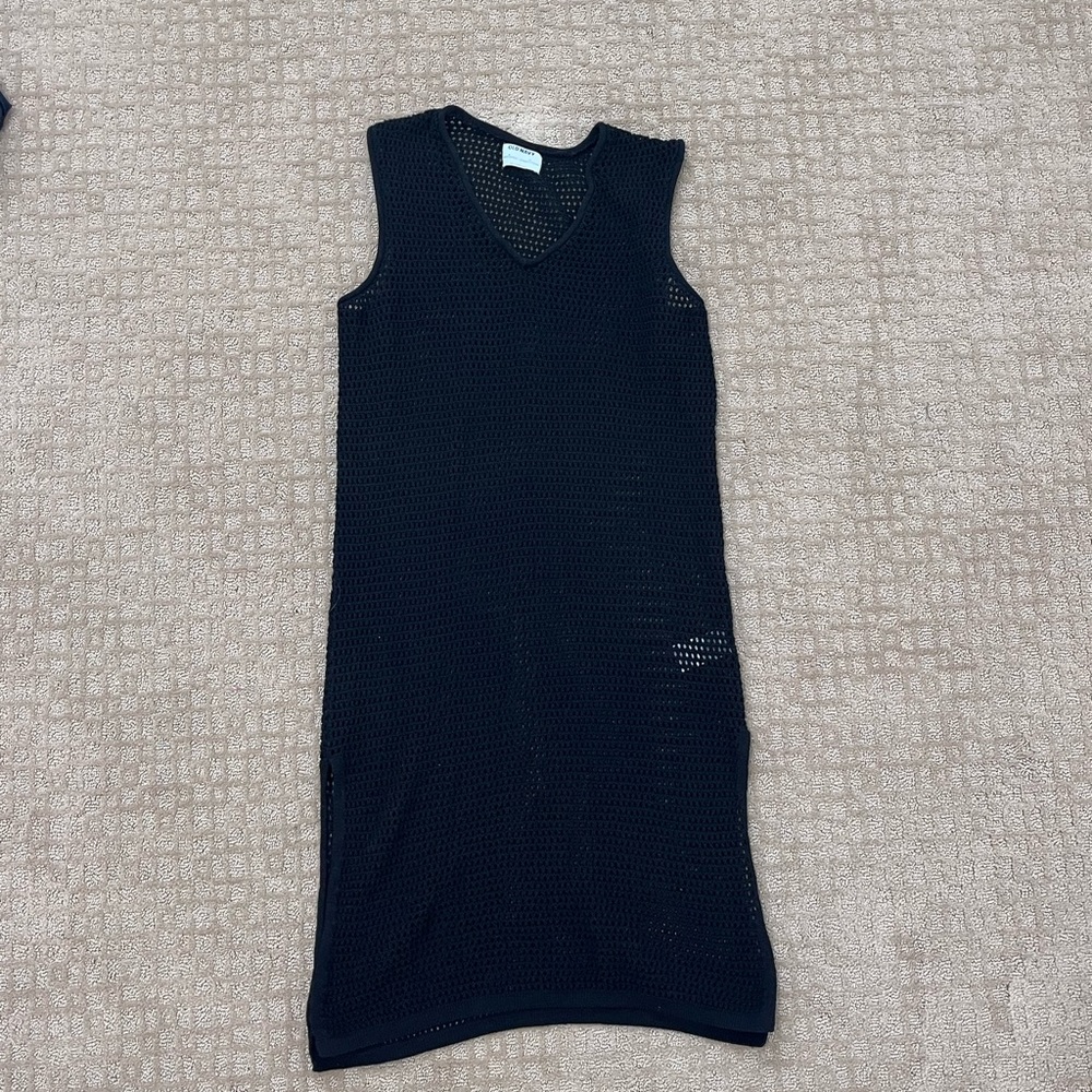 Old Navy M beach cover up, with 2 slits on each side Black